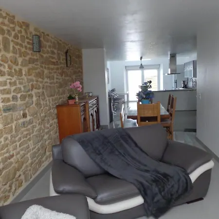 Petites Fleurs Des Champs Puilly-et-Charbeaux